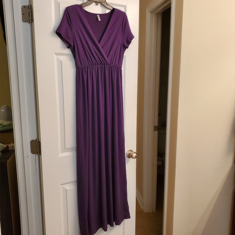 Mother Bee Maternity Maxi Dress
